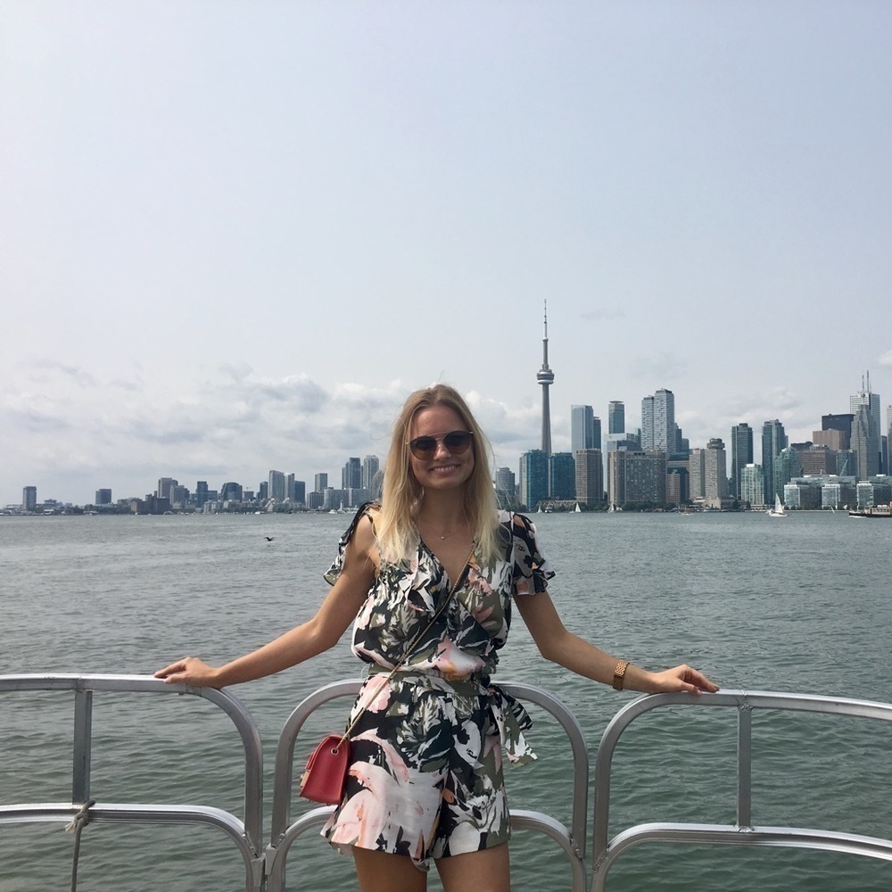 Club Monaco Ionita Floral Ruffle Romper Green White 00/XXS - Picture 3 of 4